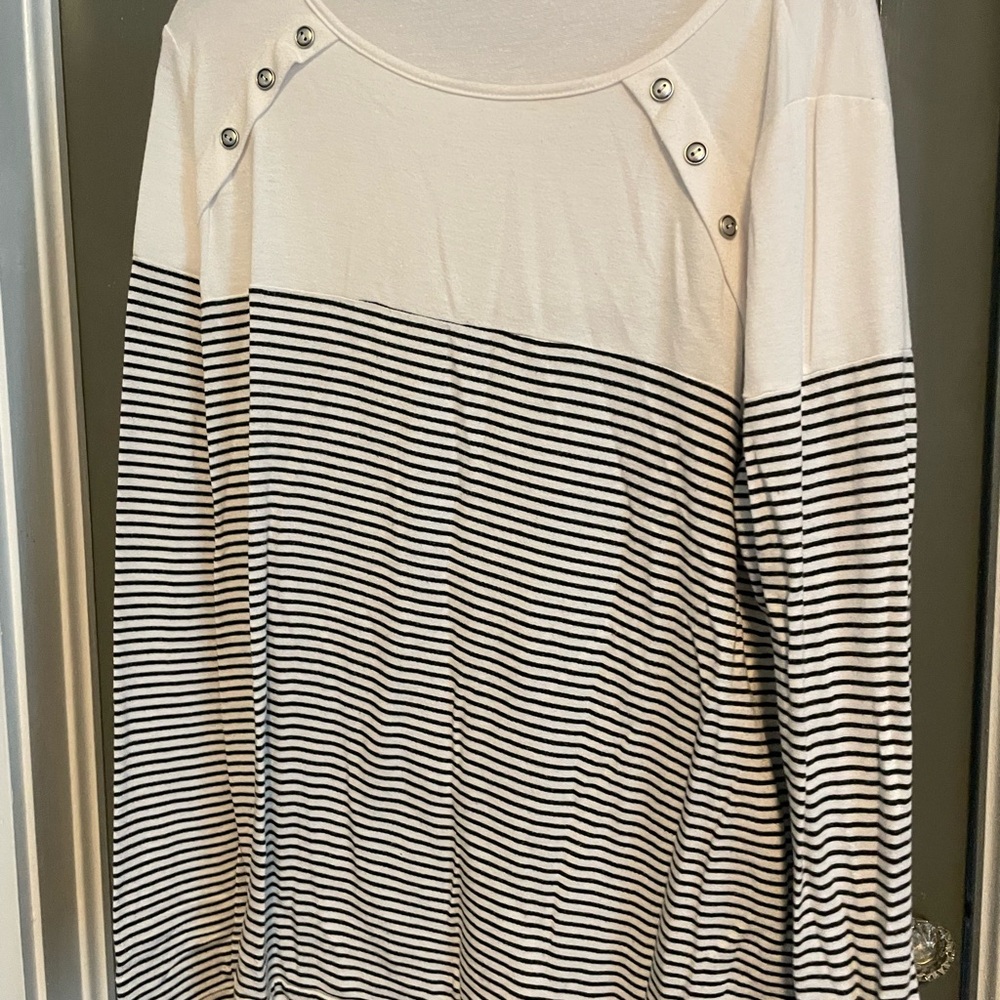 Pink Clover Long Sleeve Tee in Classic White